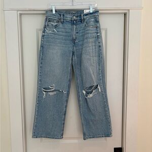 American Eagle Ripped Strigid Stovepipe Jeans